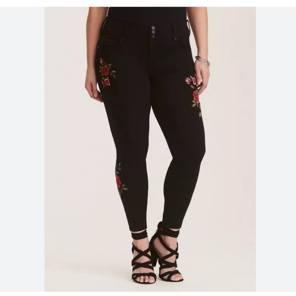 TORRID Jegging Super Stretch Floral Embroidery Size 10XT - Picture 1 of 15